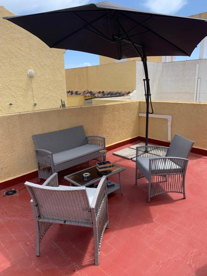 Apartamento Adosado tranquilo con piscina y vistas al mar Puerto Marino Exterior foto